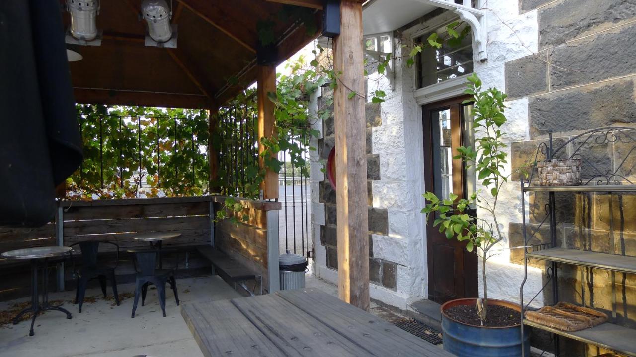 Elephant Bridge Hotel Darlington Bagian luar foto