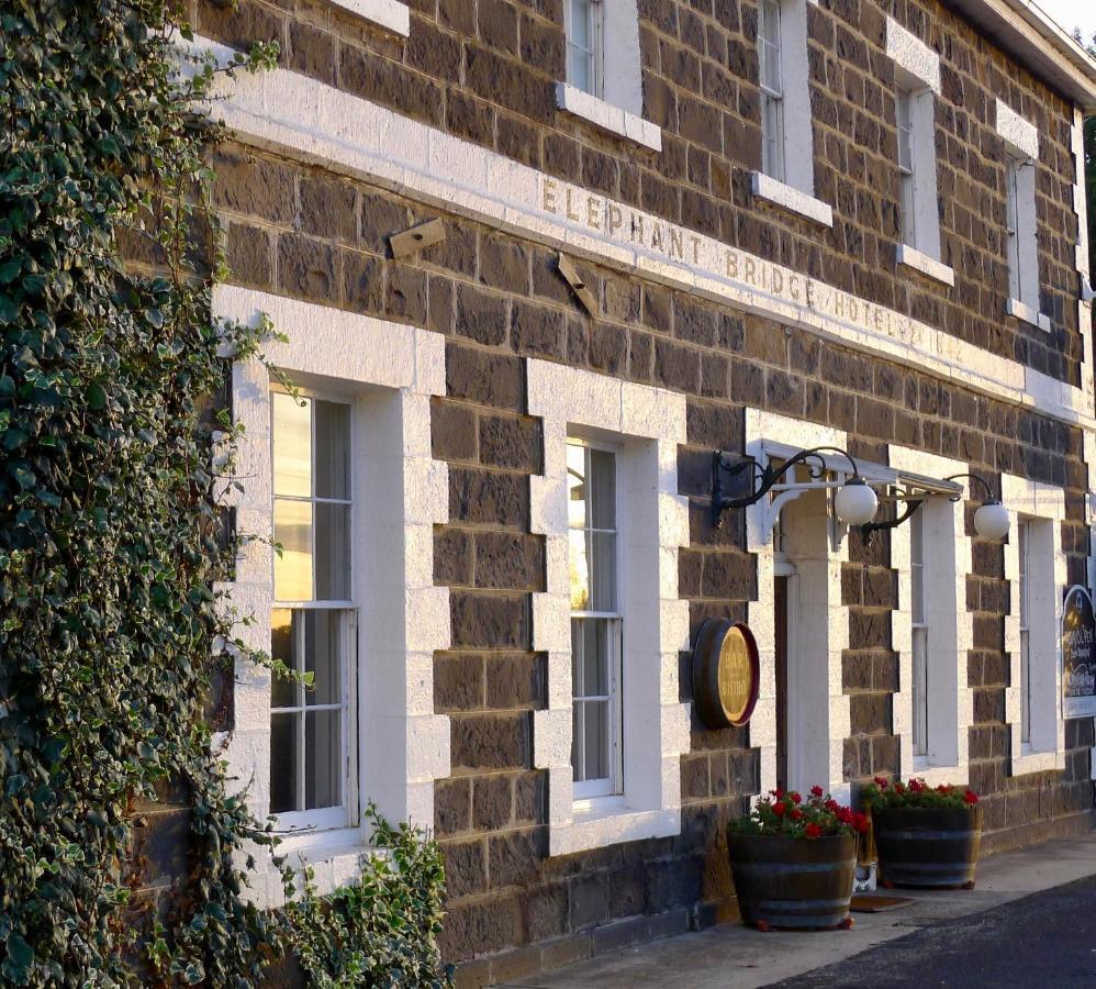 Elephant Bridge Hotel Darlington Bagian luar foto